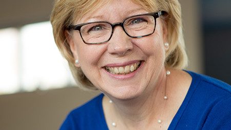 ACERCA DE GRACIA BURNHAM