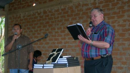 Costos de impresión para la Biblia en idioma guahibo