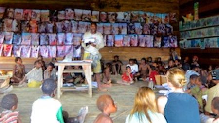 La evangelización entre los mois